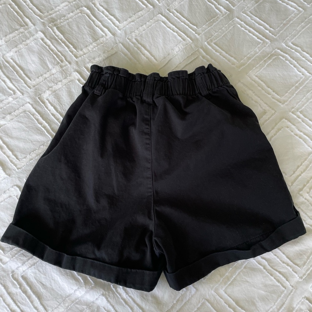 H&M Short - Picture 2 of 4